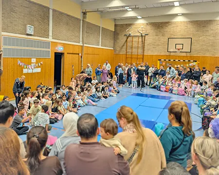 Einschulung in der Turnhalle