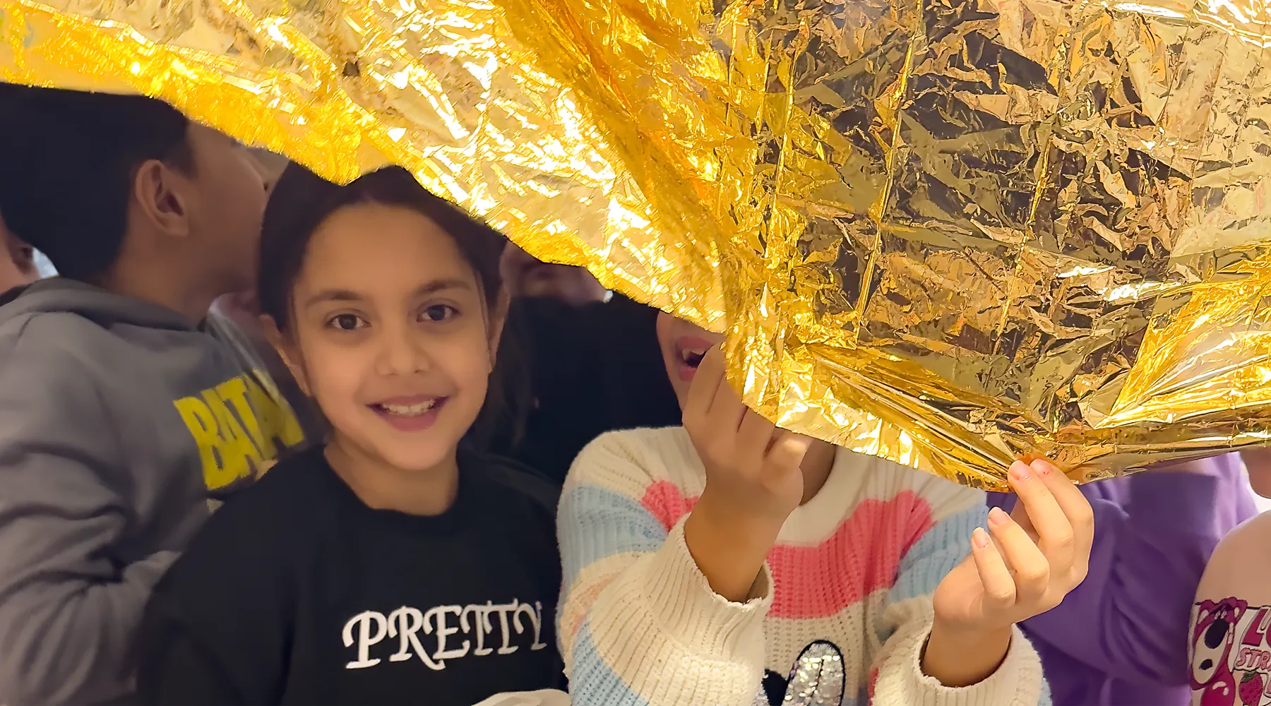 Erste Hilfe im Unterricht der 3. Klasse der Emil-von-Behring-Schule in Bochum Hofstede