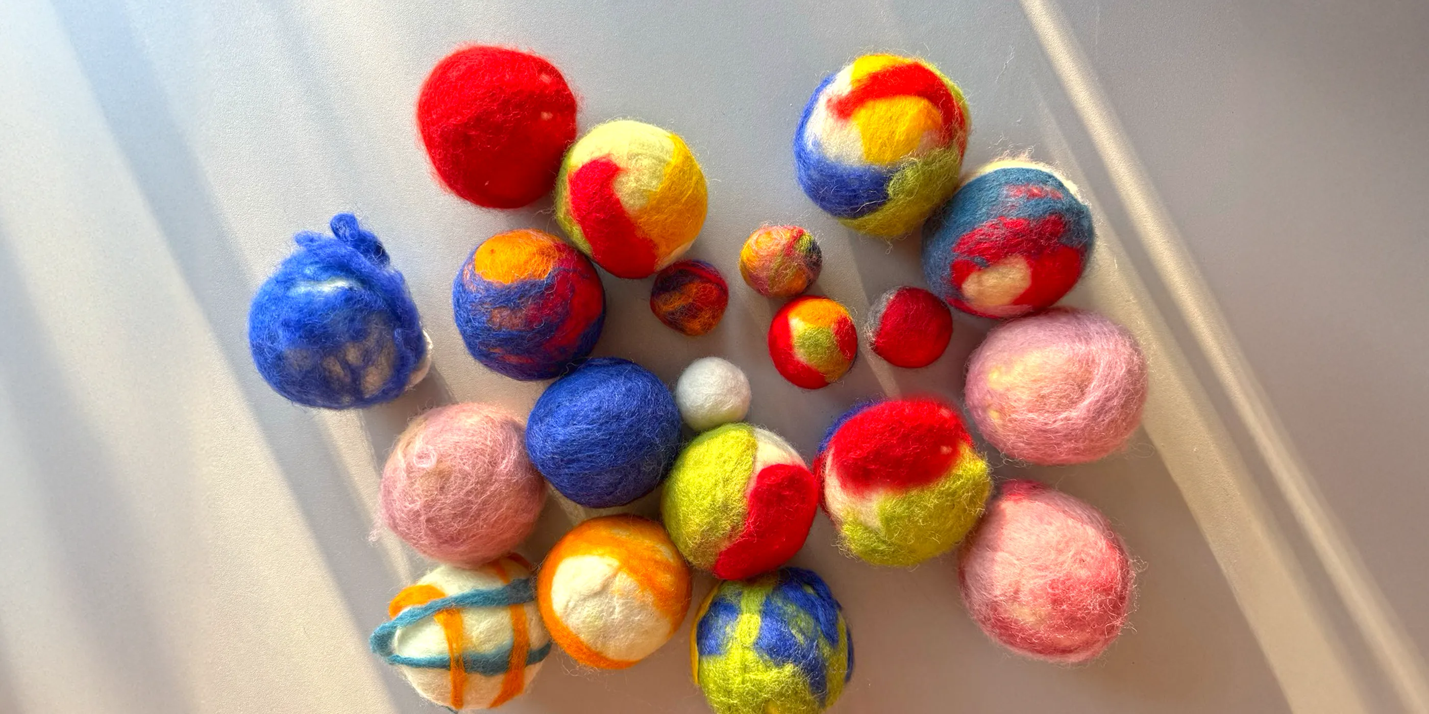 Wolle filzen an der Emil-von-Behring-Schule in Bochum Hofstede