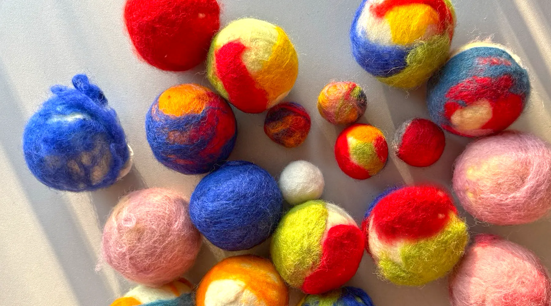 Wolle filzen an der Emil-von-Behring-Schule in Bochum Hofstede